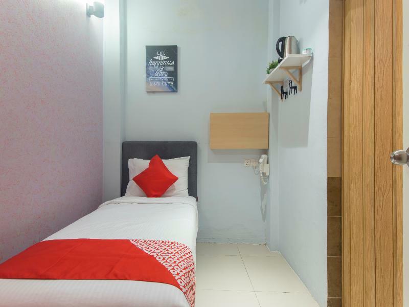 Summer House Bed & Cafe Куала Лумпур Екстериор снимка